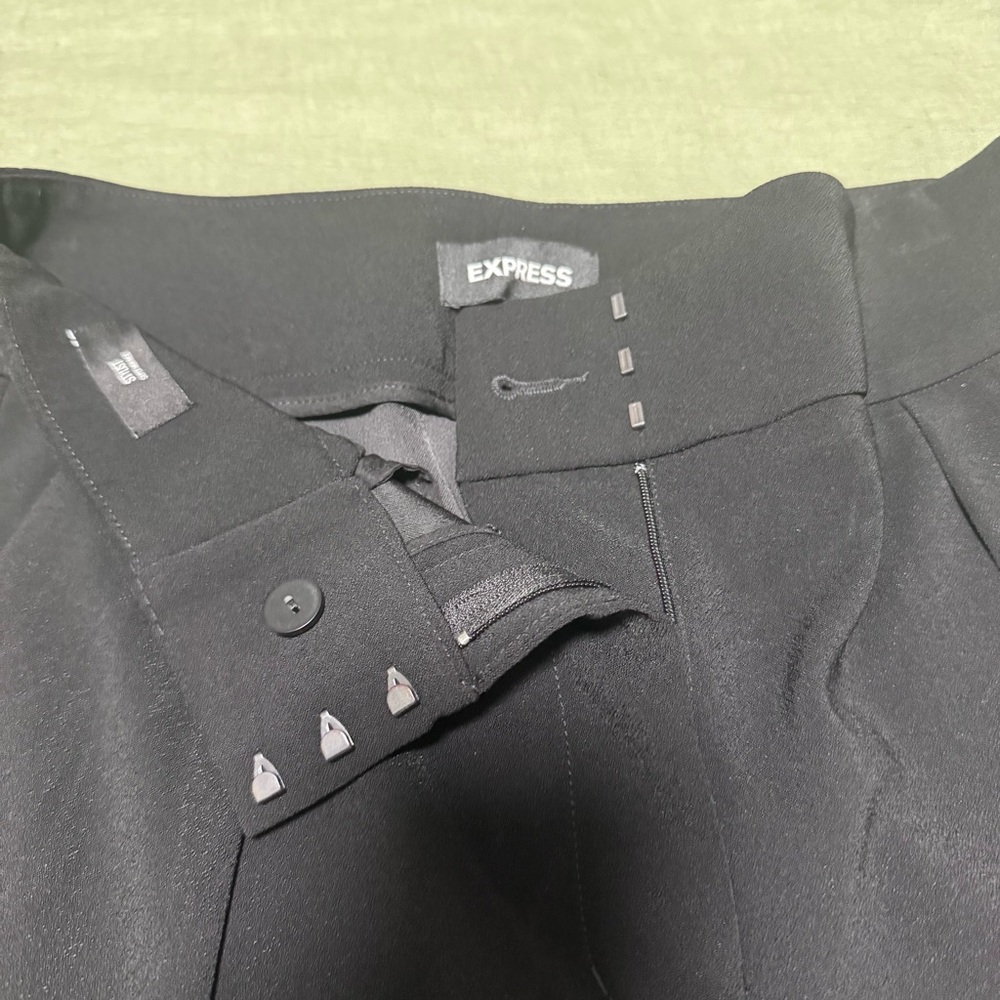NWOT Express Women's Black High Waisted Shorts - Picture 10 of 10